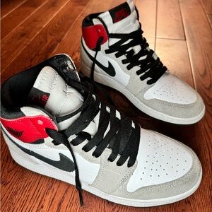 Size 7 Men’s - Jordan 1 Retro High OG Smoke Gray 2020